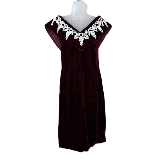 Handmade Women's Burgundy/Red Velvet Cocktail Dress V-Neck W/Lace Size Small - Picture 1 of 8
